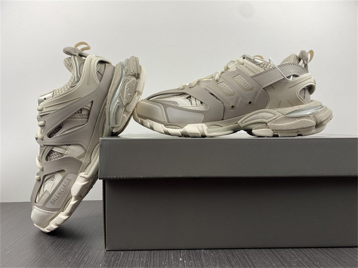 BLCG Track Recycled Sole Beige  542023 W3FE4 9697