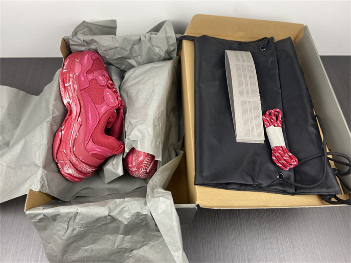 BLCG Triple S Faded Red  524039 W3CN3 6000