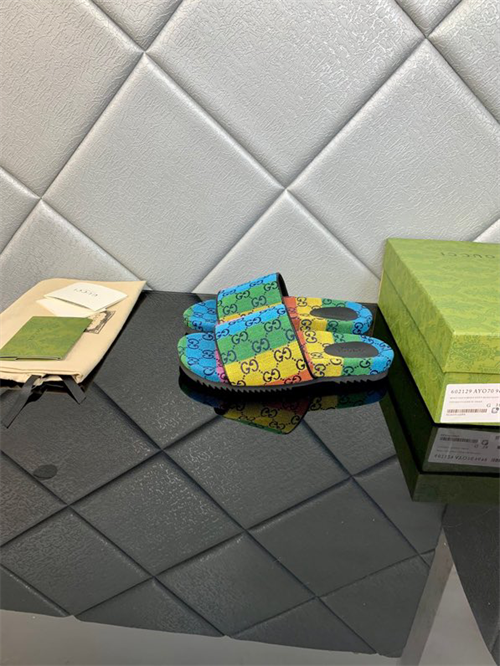 Gocci Slipper