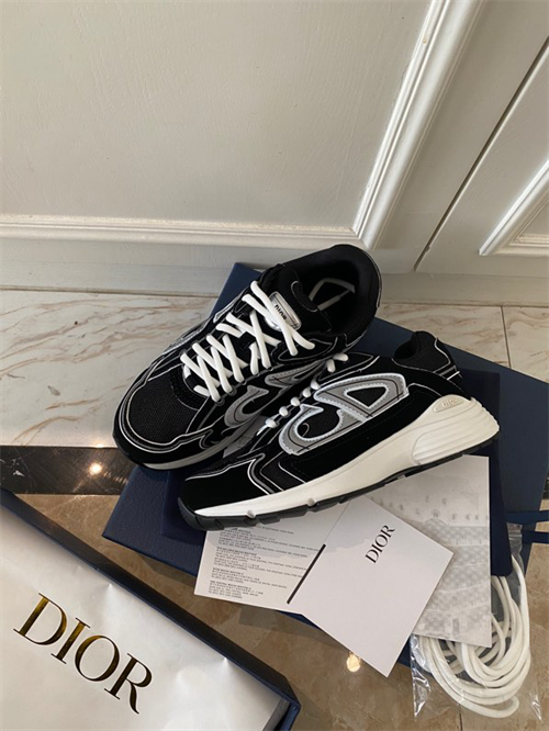 DR B30 SNEAKERS