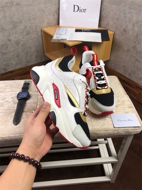 DR B22 SNEAKER