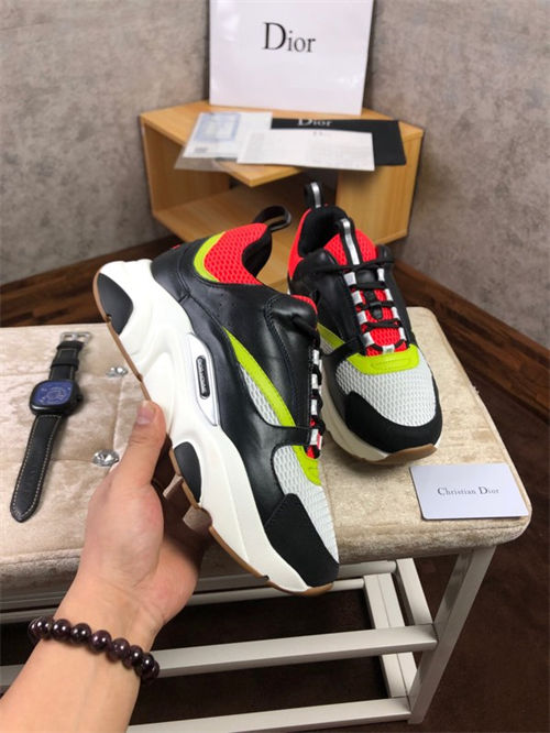 DR B22 SNEAKER