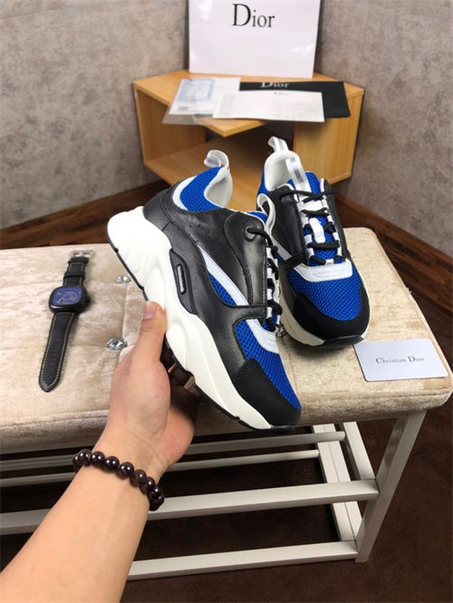 DR B22 SNEAKER