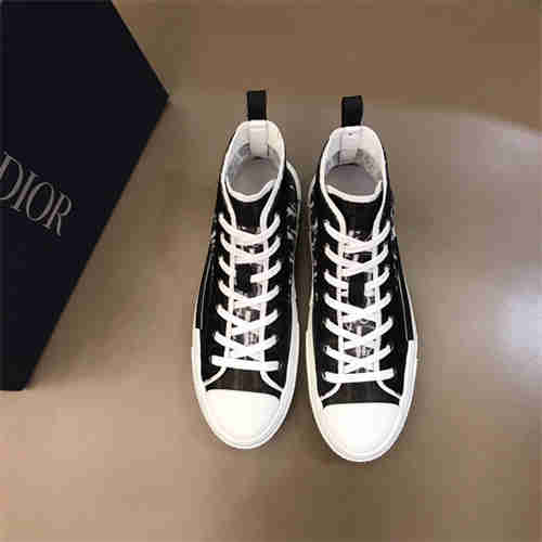 DR B23 SNEAKERS