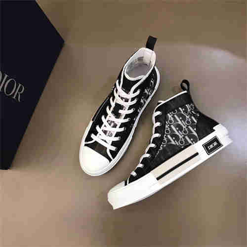 DR B23 SNEAKERS