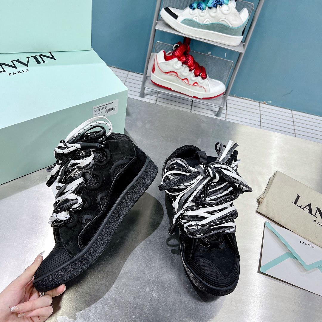 Lanvon Leather Curb 8