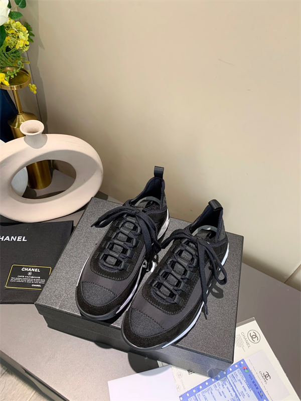 Chanal Sneakers
