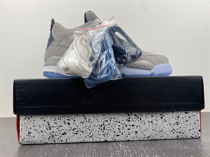 Air Jordan 4 Retro