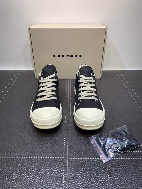RI*K OWENS SNEAKERS