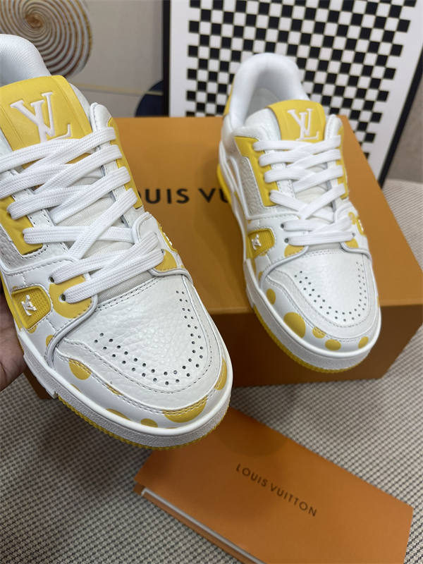 LV072