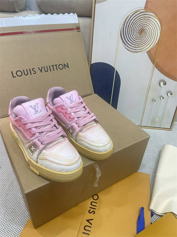 LV087