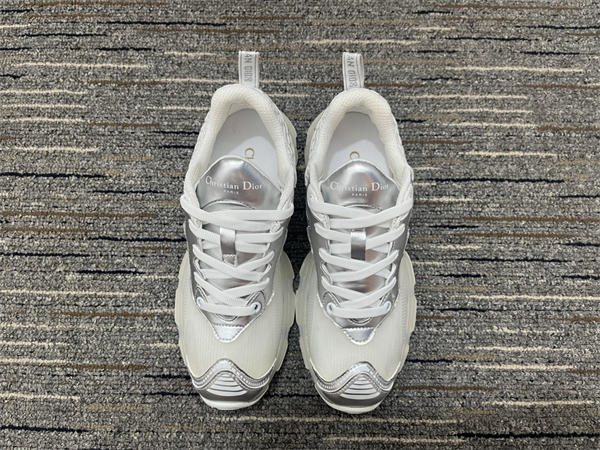 D*or sneaker 010