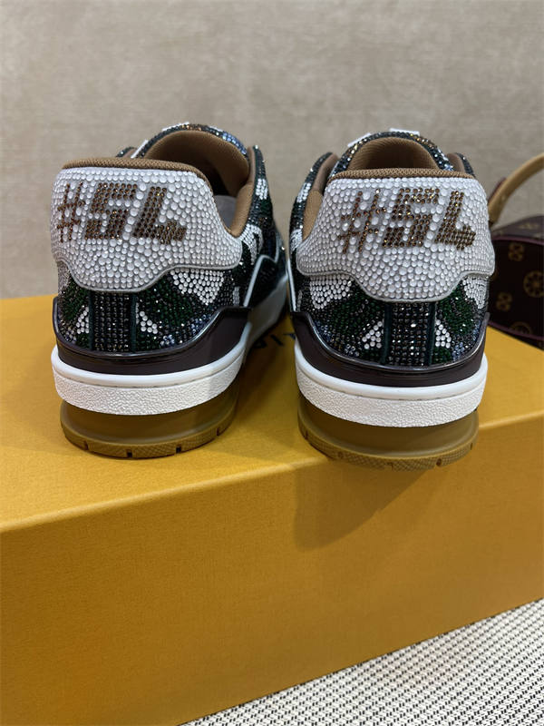 LV143