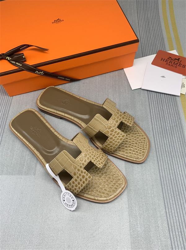 H Slipper