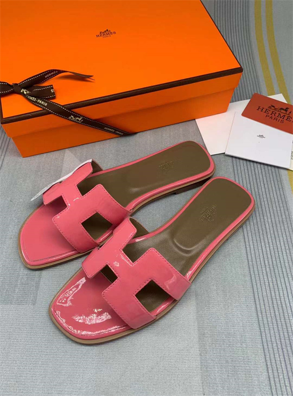 H Slipper