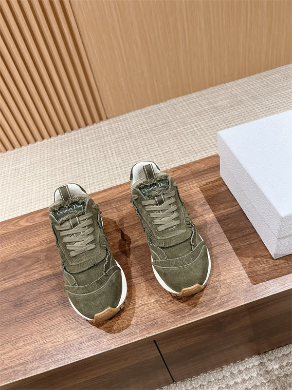 Dr Sneaker