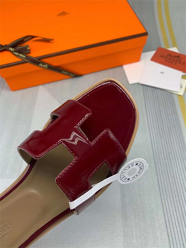H Slipper