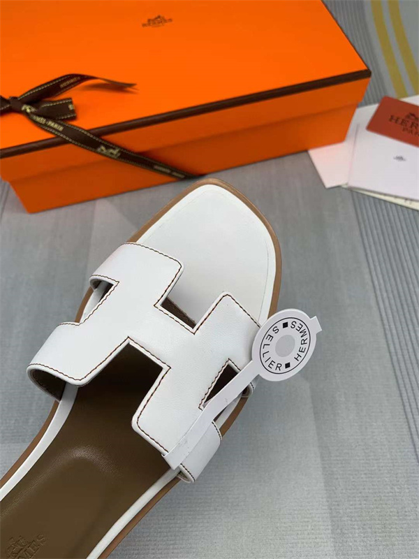 H Slipper