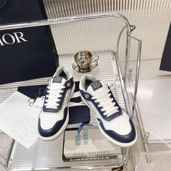 Dr B27 Sneaker