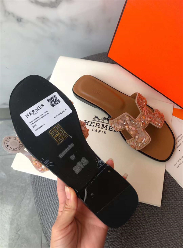H Slipper