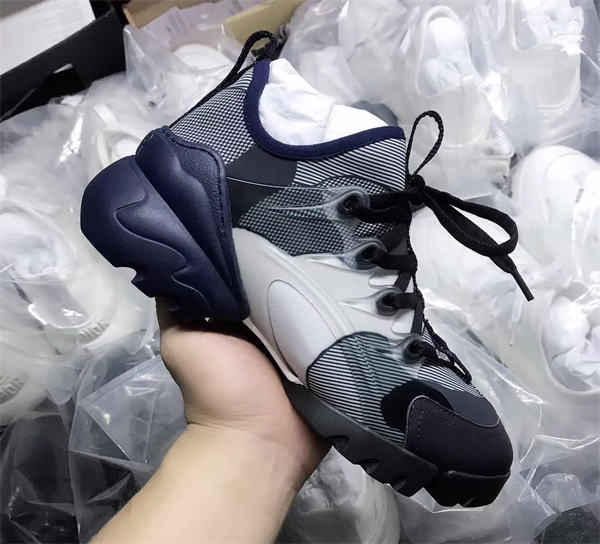 Dr Sneaker