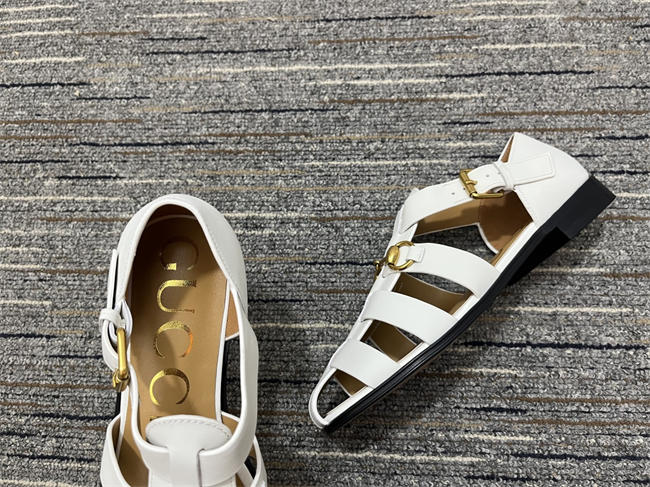 G*u*i sandals 9