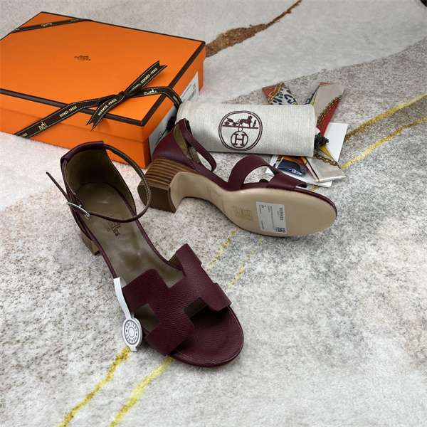 H Sandals