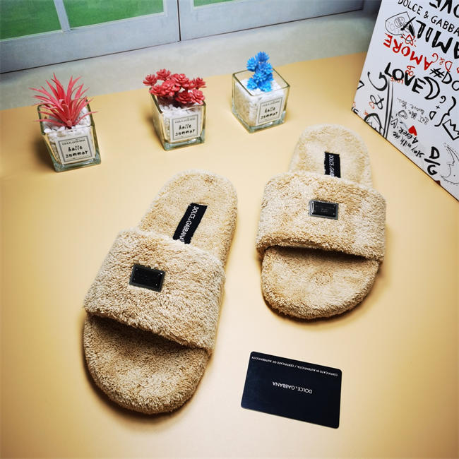 DG slipper