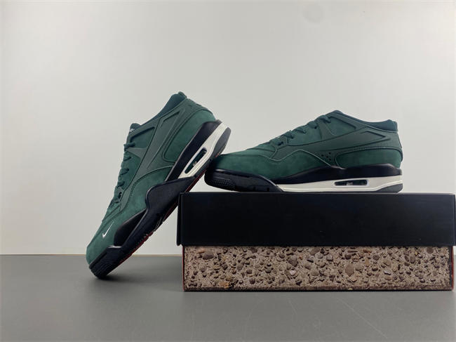 Jordan 4 RM SP Nigel Sylvester Grandma