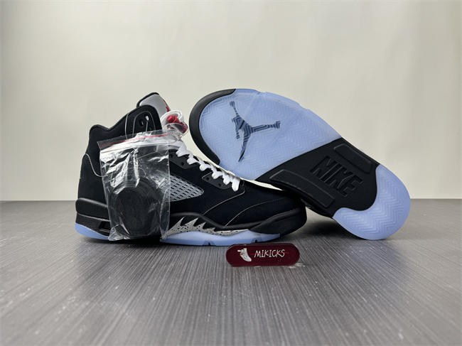 Air Jordan 5 “Black Metallic Reimagined” HF3975-001