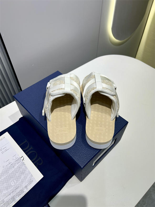 Dio Slipper