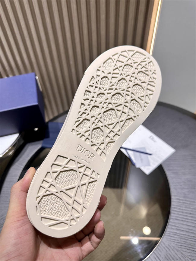 D10r B33