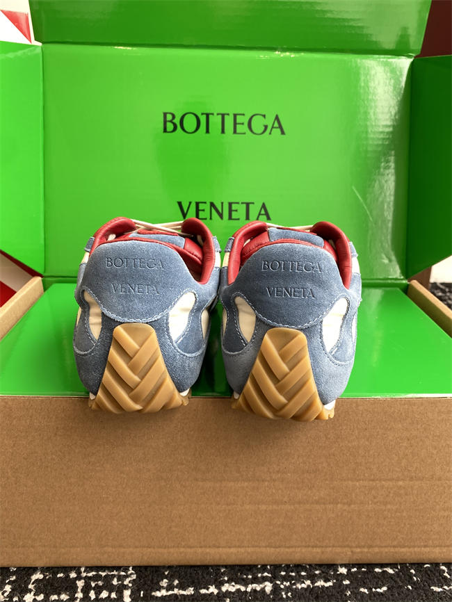 b0tt*ga Ven*ta sneaker