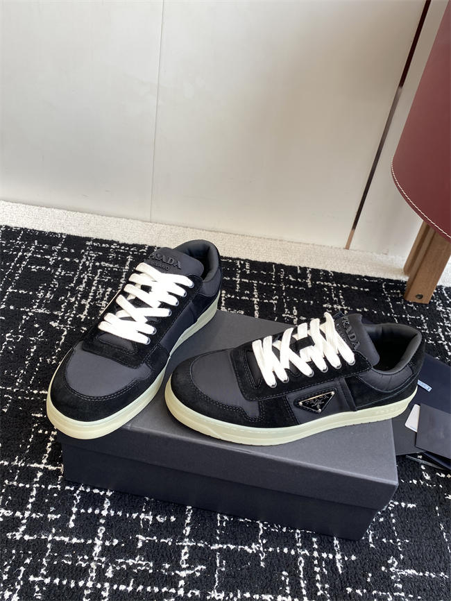 Pra*a Sneaker