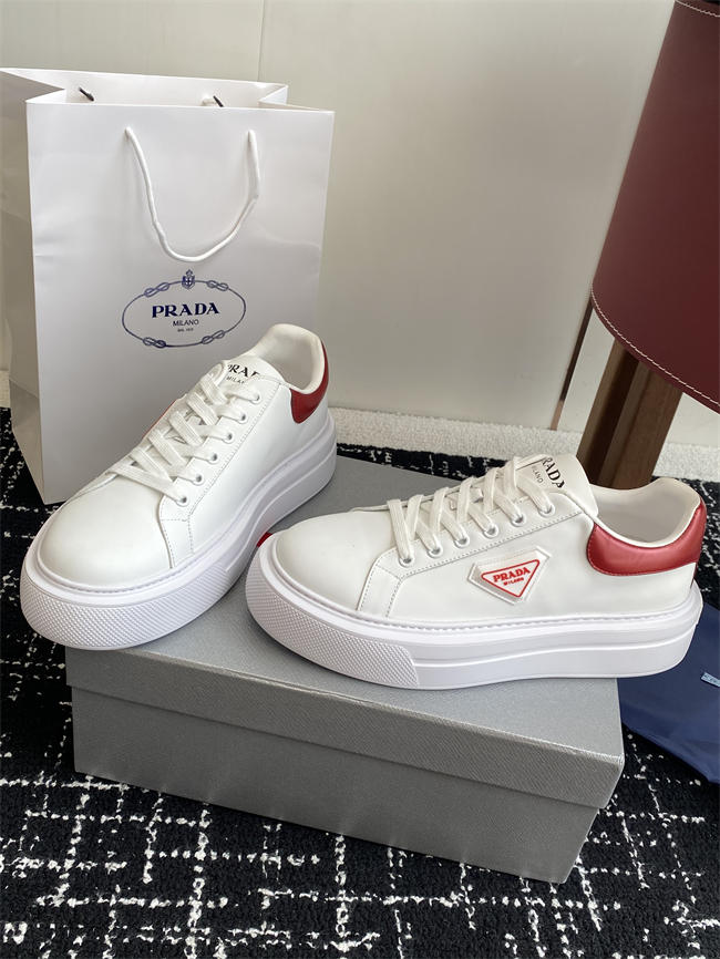 Pra*a Sneaker