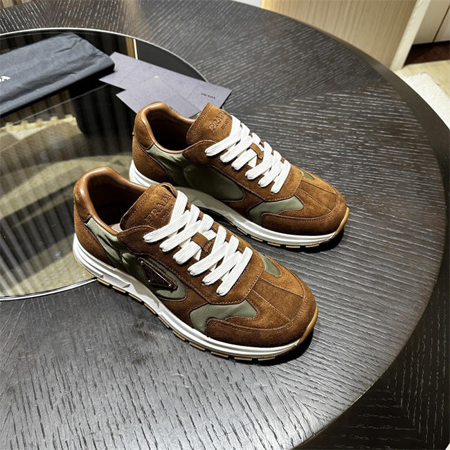 Pra*a Sneaker