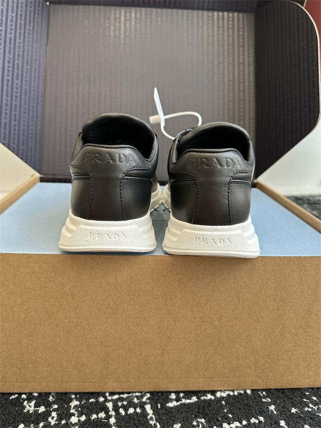 Pra*a Sneaker