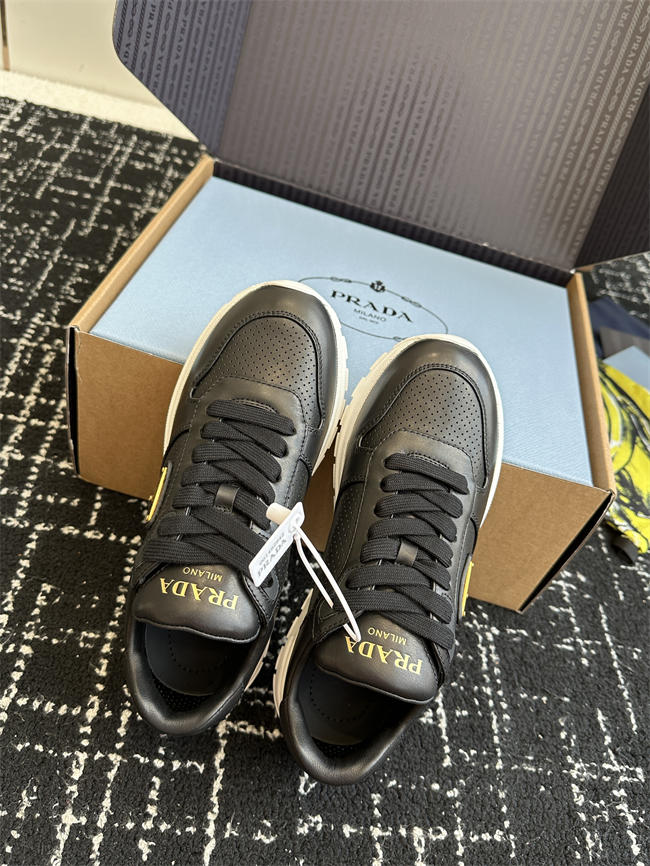 Pra*a Sneaker