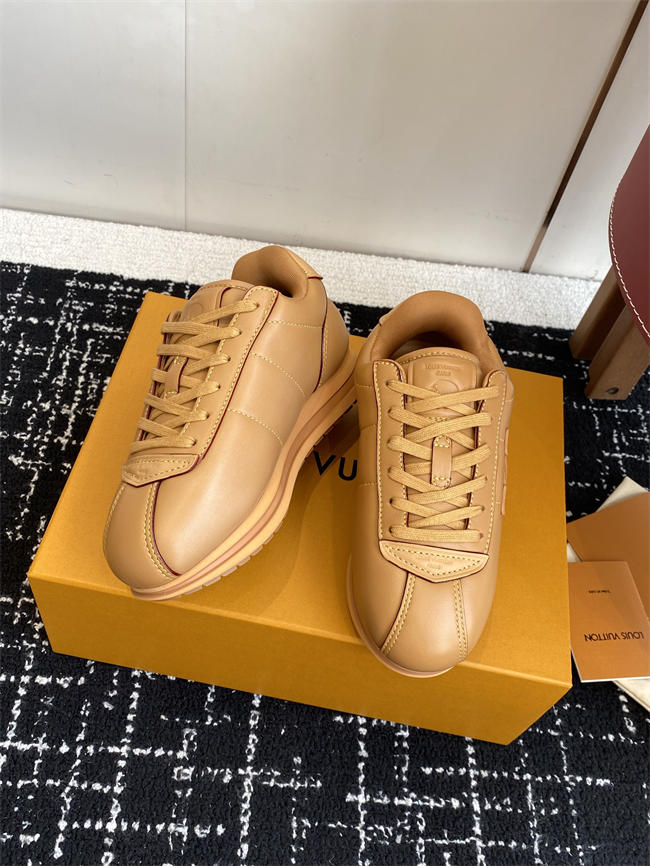 Lv Sneaker