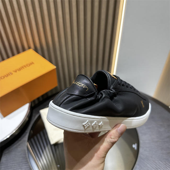 Lv Sneaker