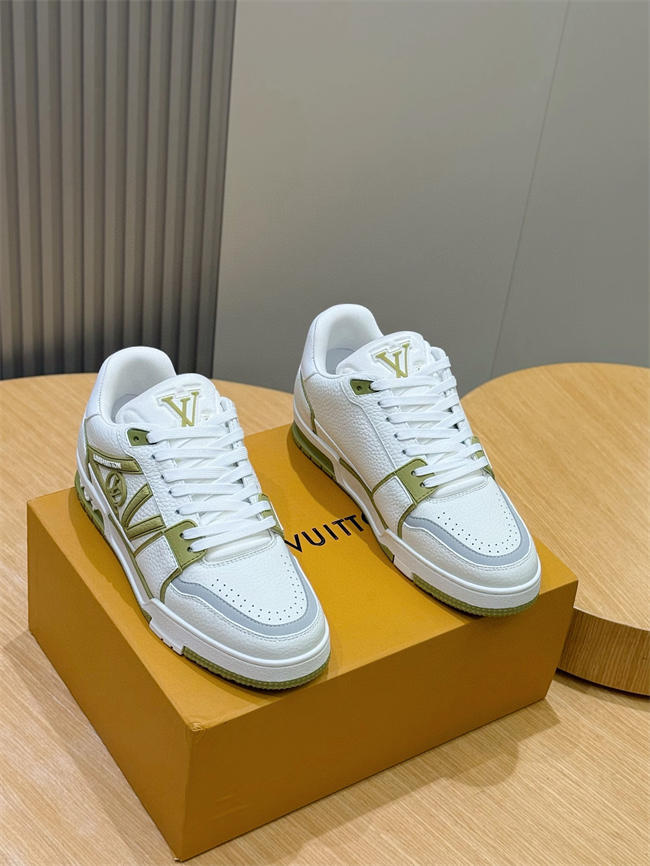 Lv Sneaker