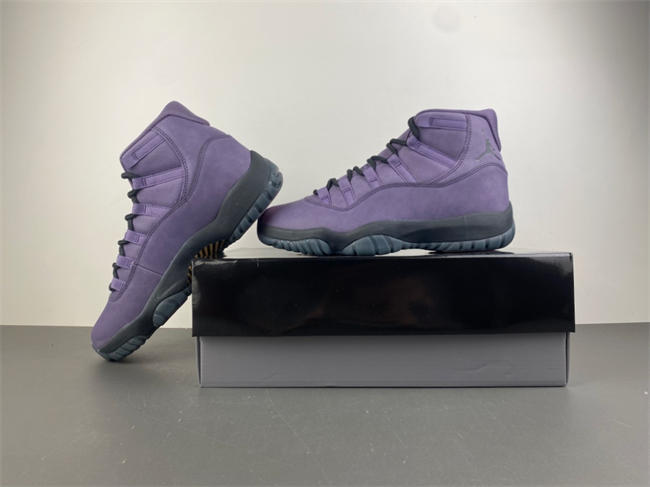 Air Jordan 11 “Las Vegas” IO8961-553