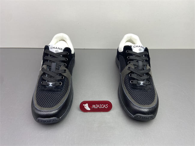 Chanal Sneakers