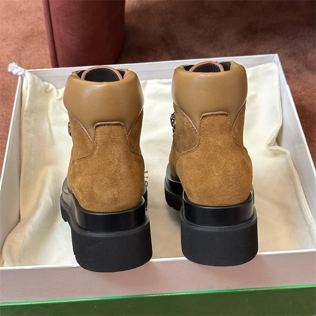 B0tt*ga Ven*ta Boot