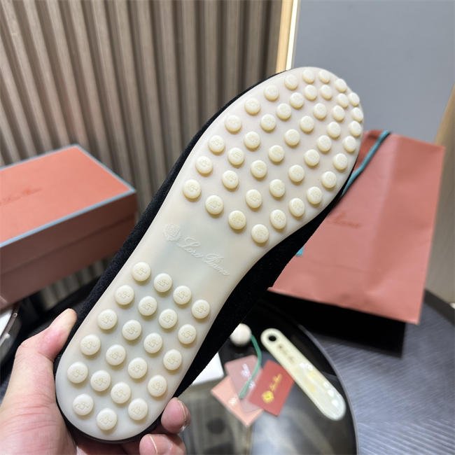 L0r0 P1ana Loafer