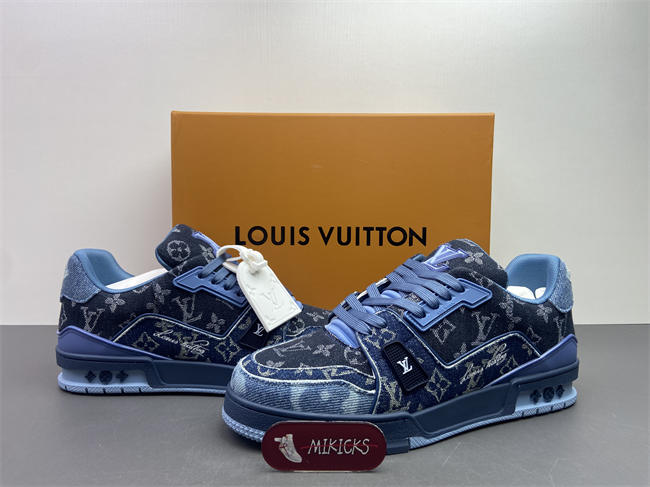LV Trainer Sneaker