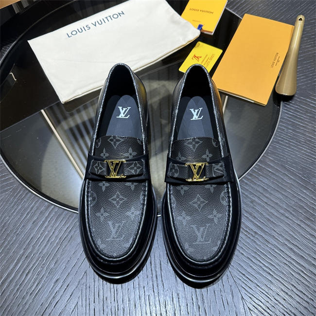 Lv Loafer087