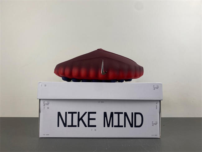 Nike Mind 001