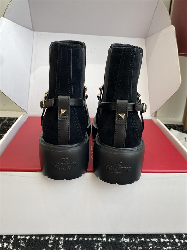 Va1e*ntin0 Boots