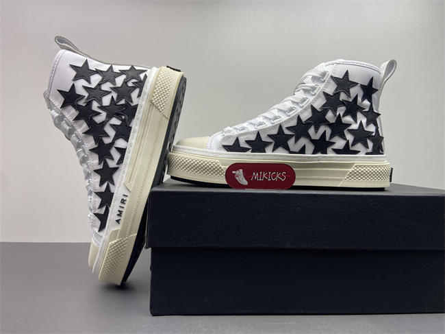 AMIR1 SNEAKERS
